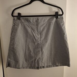IZOD Golf Women's Classic Black and White Checkered Skort